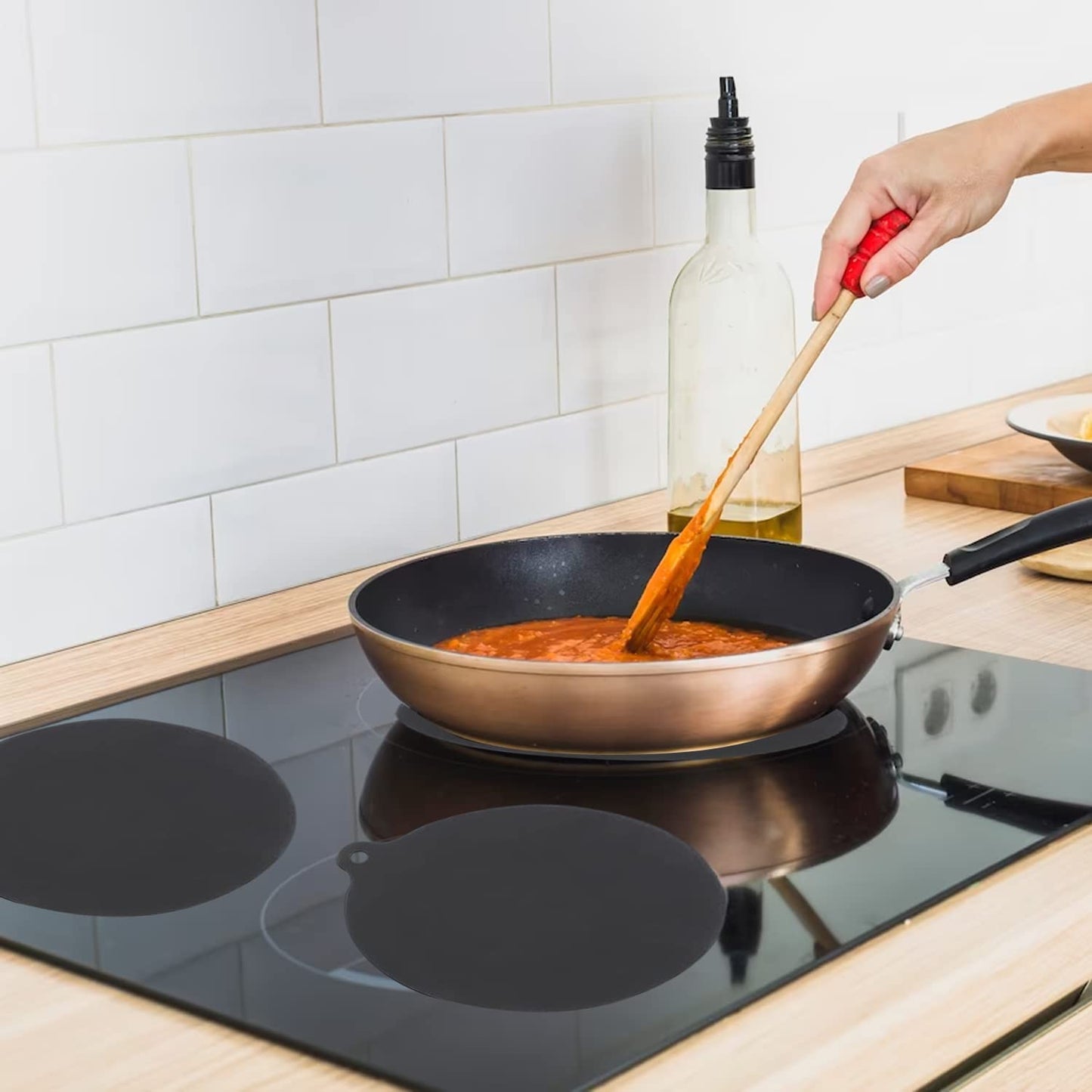 Lilymeche Concept - Induction Cooktop Mat, Household Silicone Induction Cooker Cookware Protector Mat, Scratch Counter Mats, Heat-Resistant Insulated Round and Rectangle Pad