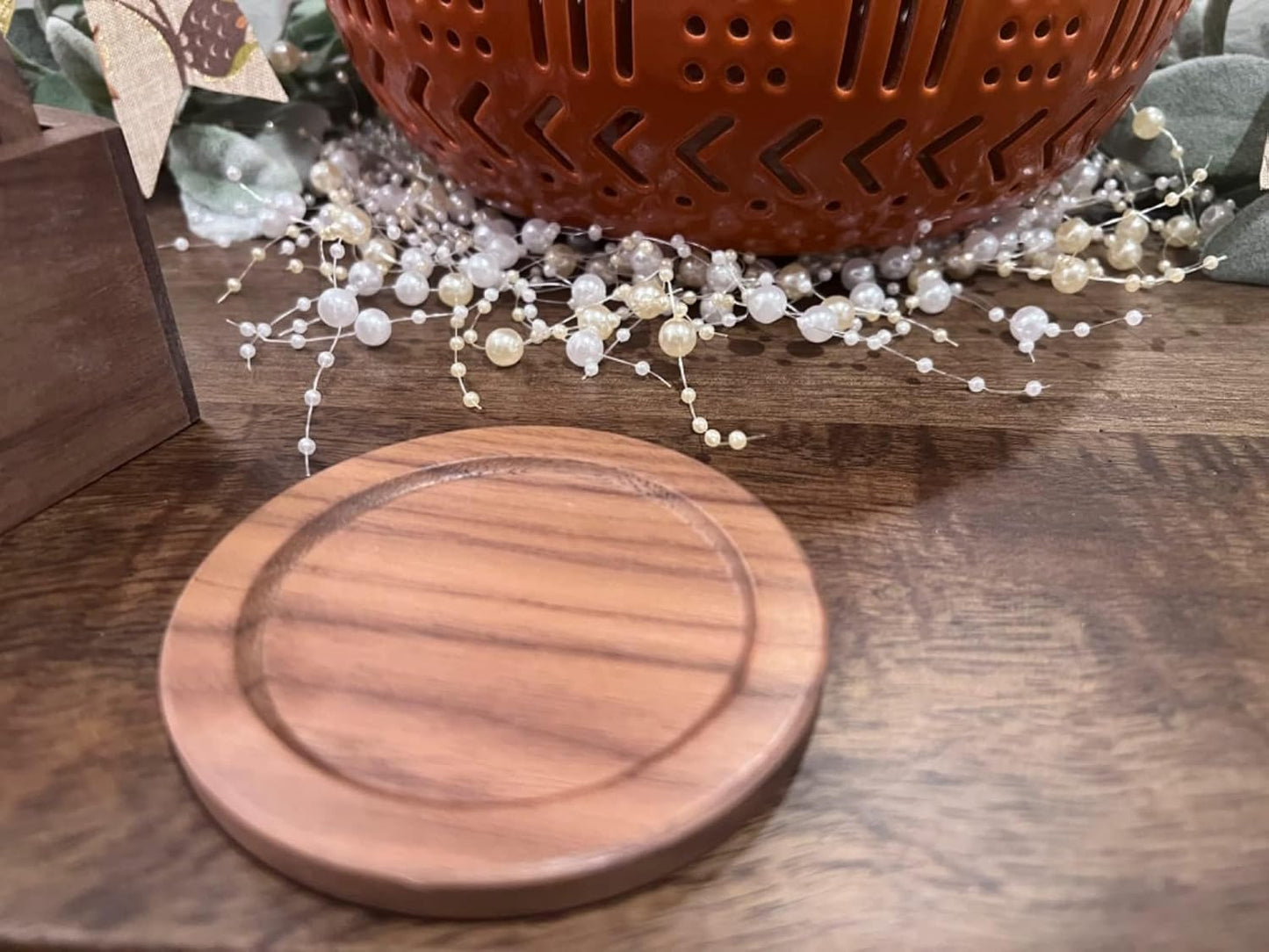 Lilymeche Concept - Walnut Wood Drink Coasters with Holder & Wood Coffee Stick, Wooden Coaster Set, Suitable for Coffee Cups, Beer Glasses, Mugs, Wine Cup (12cm)